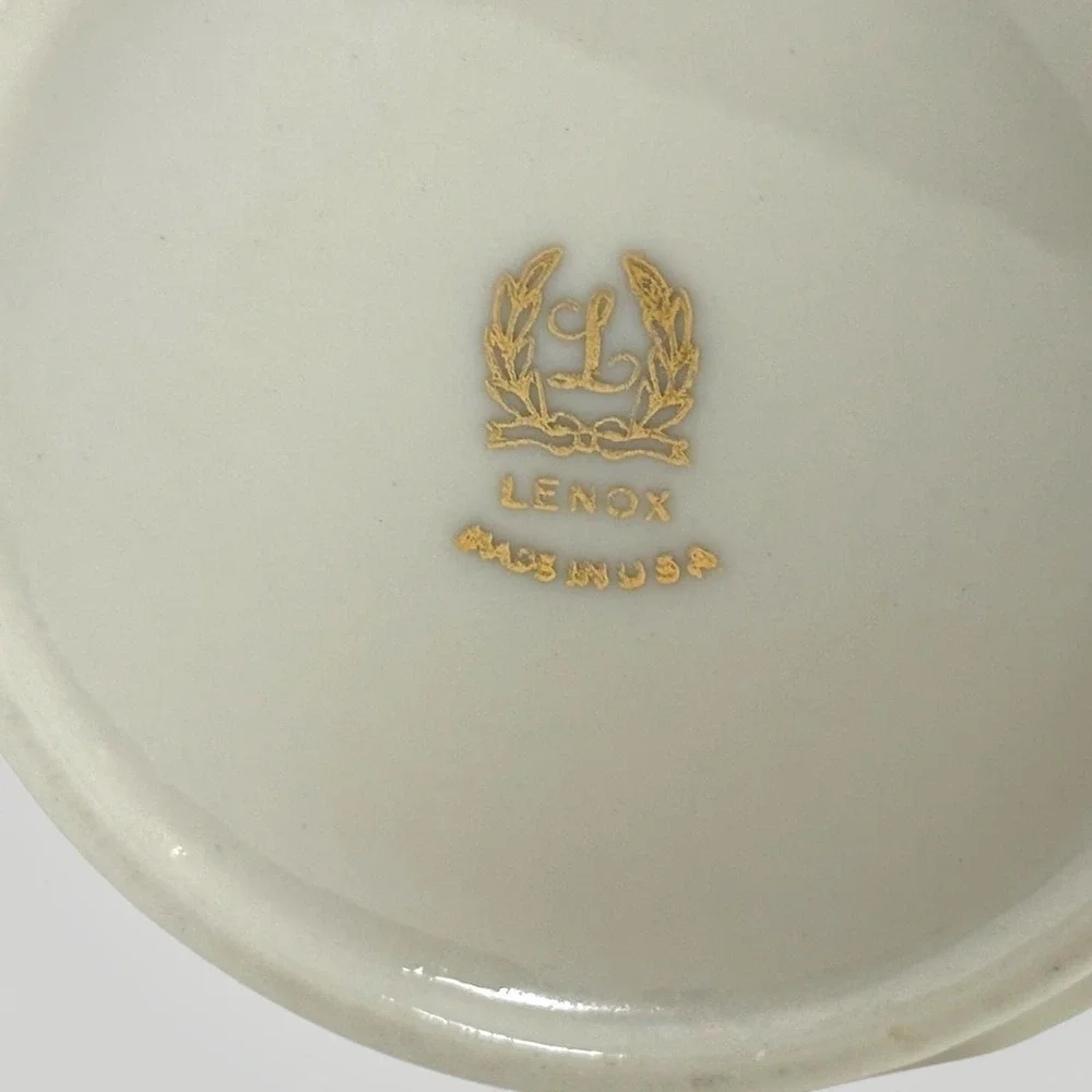 Lenox elegant woodland